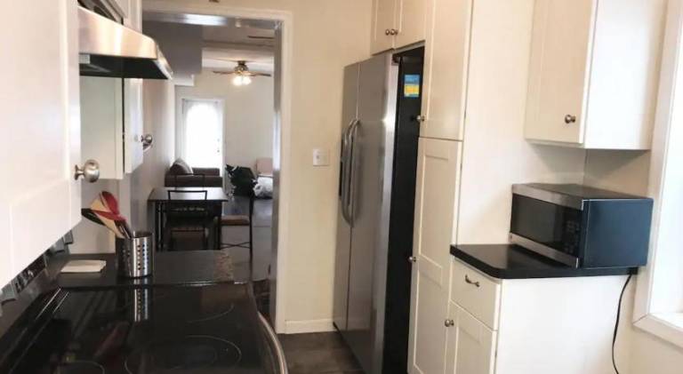 House with yard | Suitable for remote work | Pets are welcome — photo 3