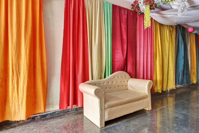 OYO 82518 hotel Royal in — photo 3