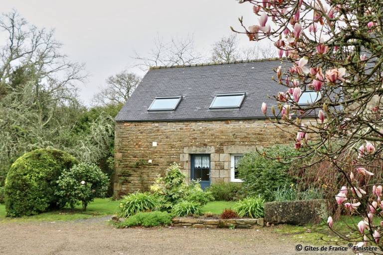 Gite with garden & barbecue in Quimper