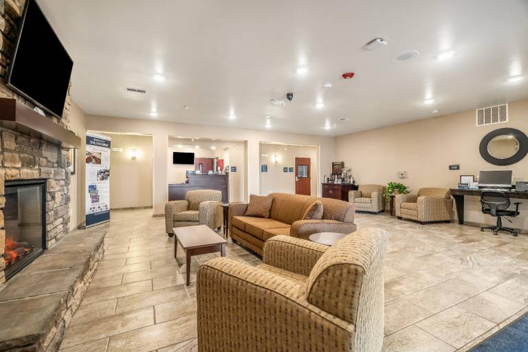 Cobblestone Hotel Suites - Cozad — photo 3