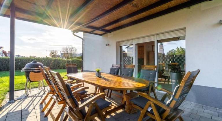 180 m² Villa