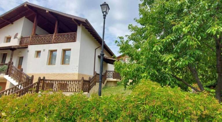 19 Rose in Bansko