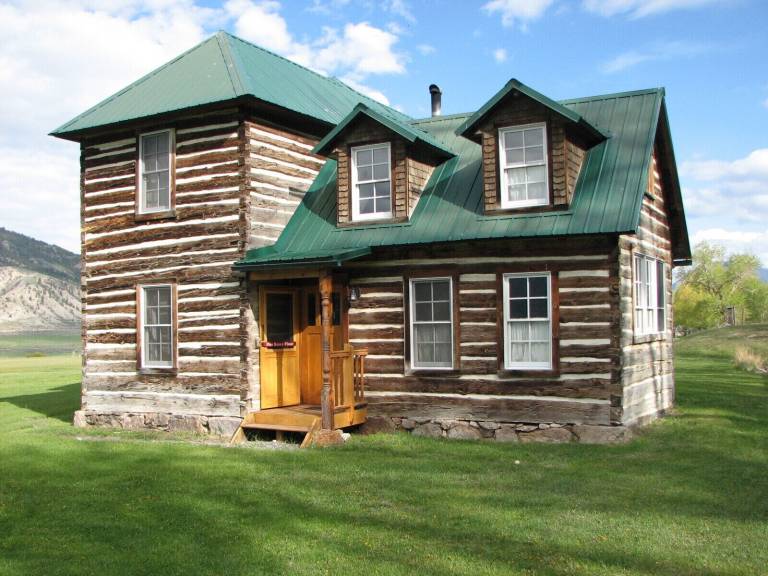 Cabin Gardiner