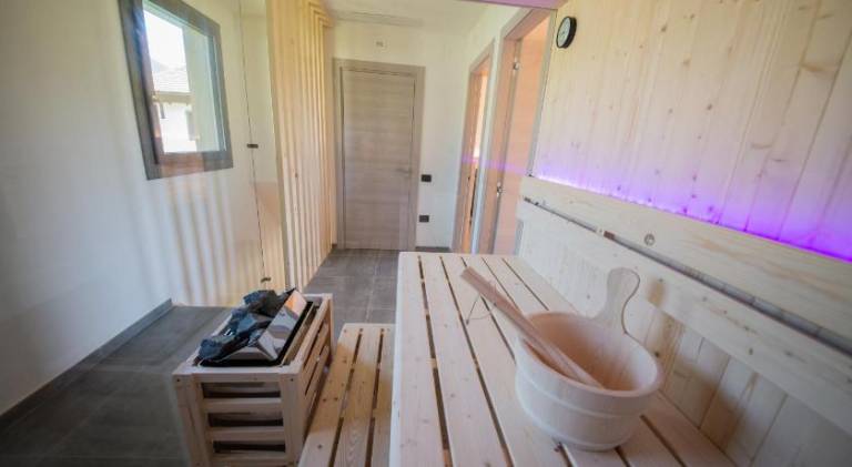 Apartment with barbecue, yard & pool | Pets allowed — photo 4