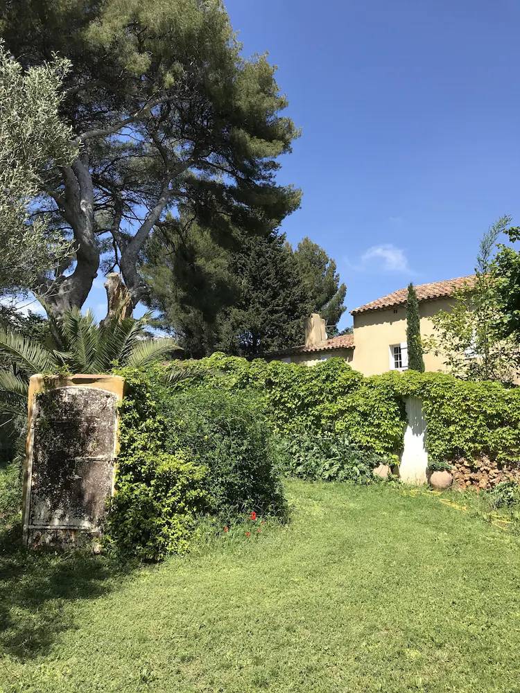 Agriturismo  Tolone