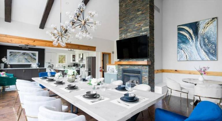Chalet with jacuzzi — photo 4