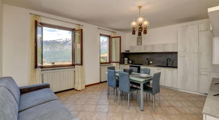 Rental apartment with 2 rooms for 6 persons — photo 2
