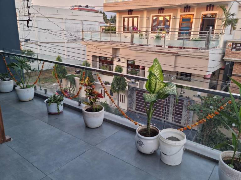 Holiday apartment with yard — photo 5