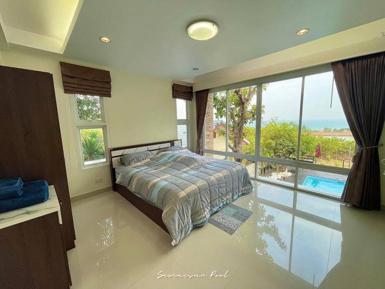 Villa with pool — photo 3
