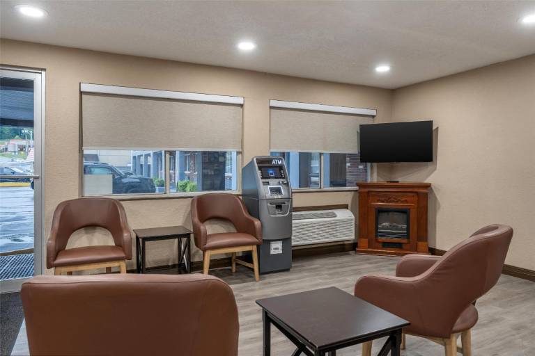 SureStay by Best Western Summersville — photo 2