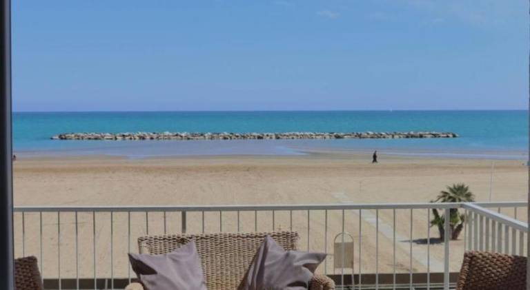 Nautic Beach Hotel — photo 4