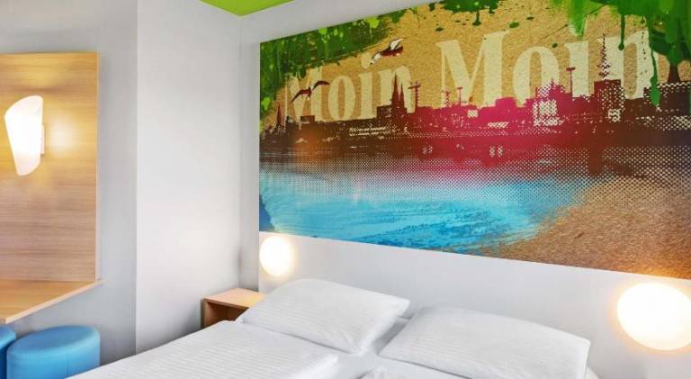 B&B HOTEL Hamburg-Wandsbek — photo 2