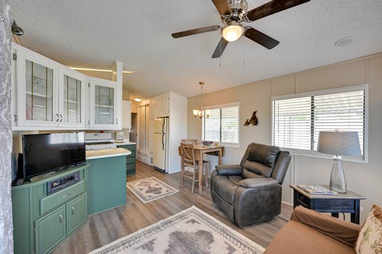 Pet Friendly Vacation Rental in Yuma with Grill