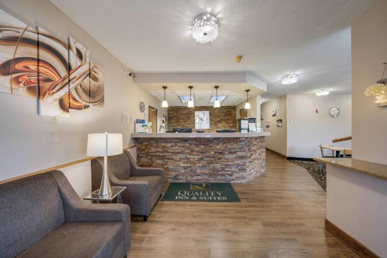 Quality Inn & Suites Sioux Falls South — photo 2