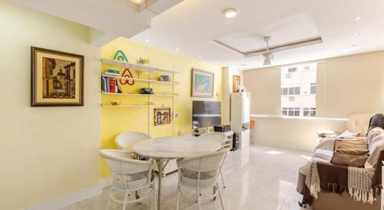 Apartment with jacuzzi — photo 3