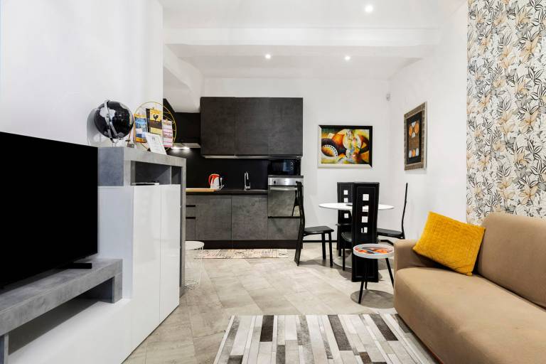 Holiday apartment with terrace & fast internet — photo 3