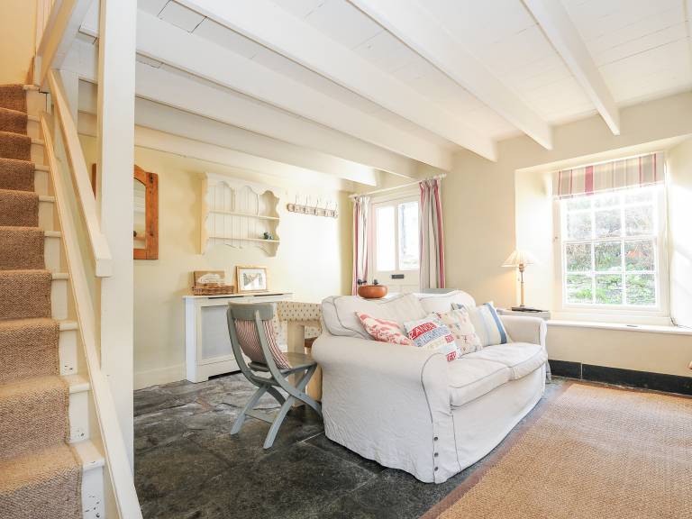 Cottage with garden | Beach view — photo 4