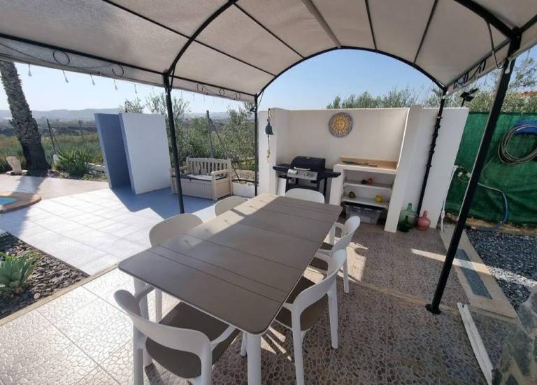 Vacation home with private pool & barbeque — photo 5