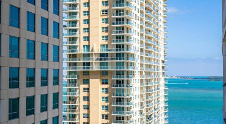 Amazing 1 Bed in Brickell key With FREE PKG — photo 5