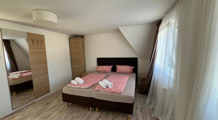 Zum Feti Hotel und Restaurant in Ruedesheim am Rhein