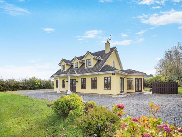 5 Bed in Westport oc ii06251