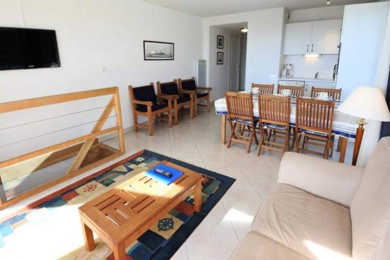 Fully equipped rental apartment with garden & patio | Close to the beach | Pet-friendly in Carnac