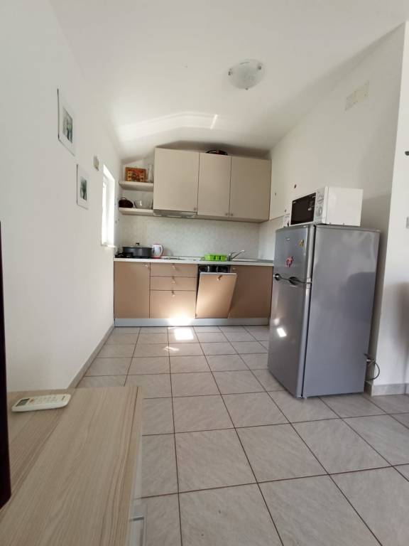 Fully equipped nice rental apartment with yard & grill | Pet-friendly — photo 2