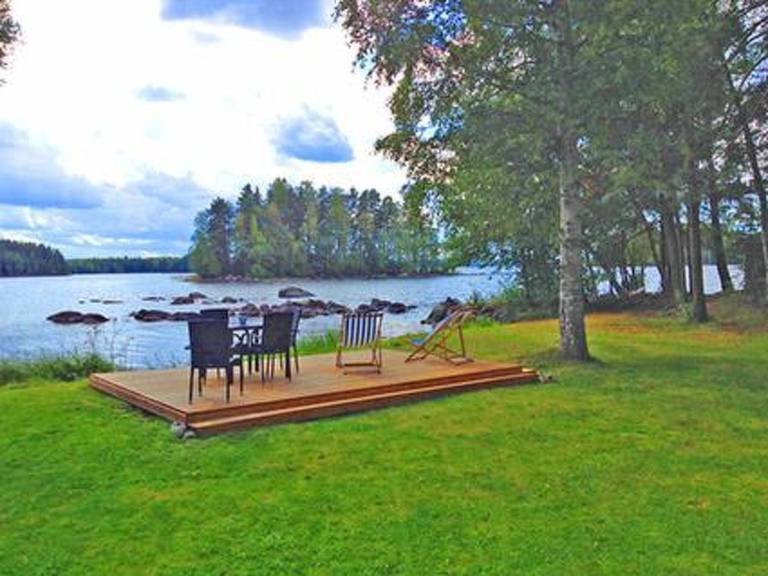 Vacation home with terrace & sauna | Nature view — photo 2