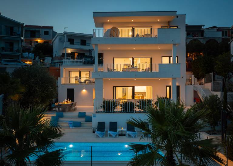 Ferienhaus in Okrug Gornji, Gespanschaft Split-Dalmatien f&uuml;r max. 10 Personen, 