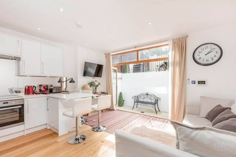 Apartment  Roehampton