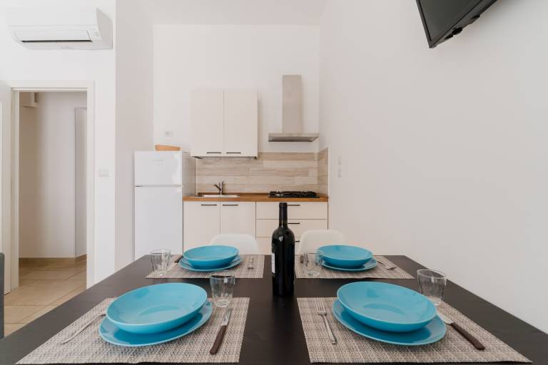 Holiday apartment with fast internet | City view — photo 4