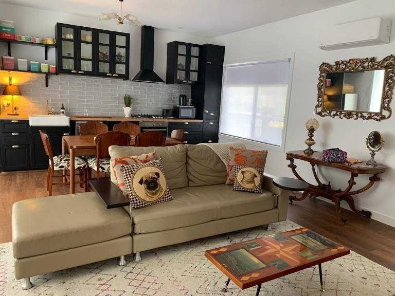 House Hepburn Springs