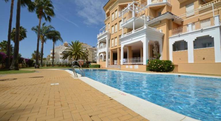 Holiday apartment with private pool, terrace & yard | Beach nearby | Pets are welcome — photo 3