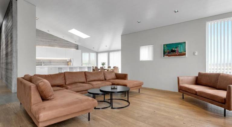 170 m&sup2; Villa