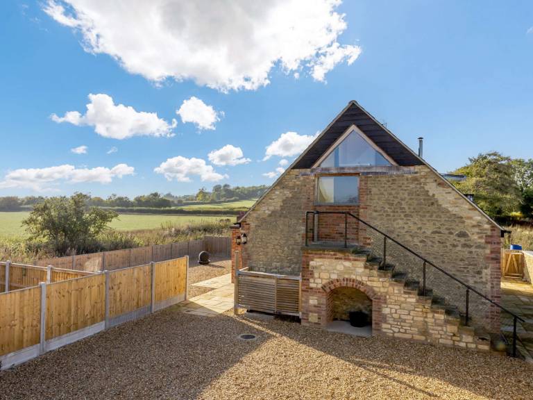 Cottage  Swindon