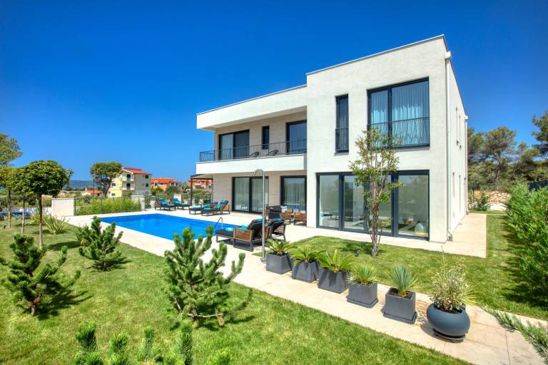 Luxury Villa Touch of Art with Pool in Sibenik