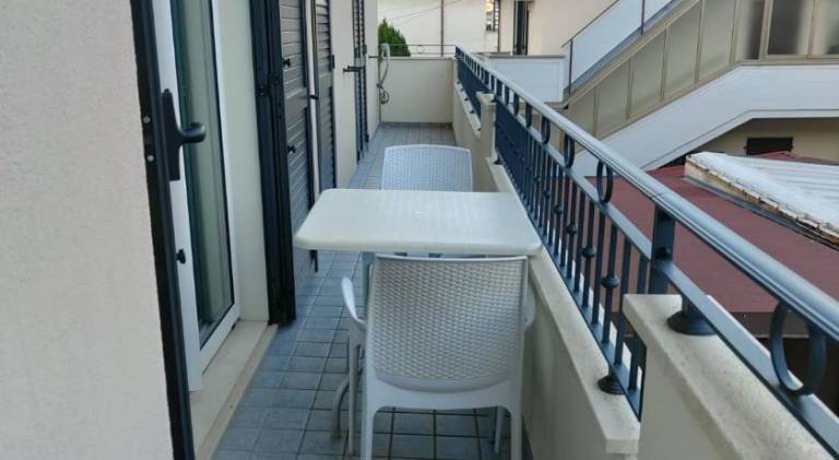 Rental apartment with 2 rooms for 6 persons — photo 5