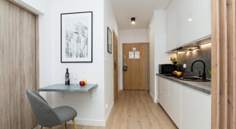 Rental apartment with patio — photo 3