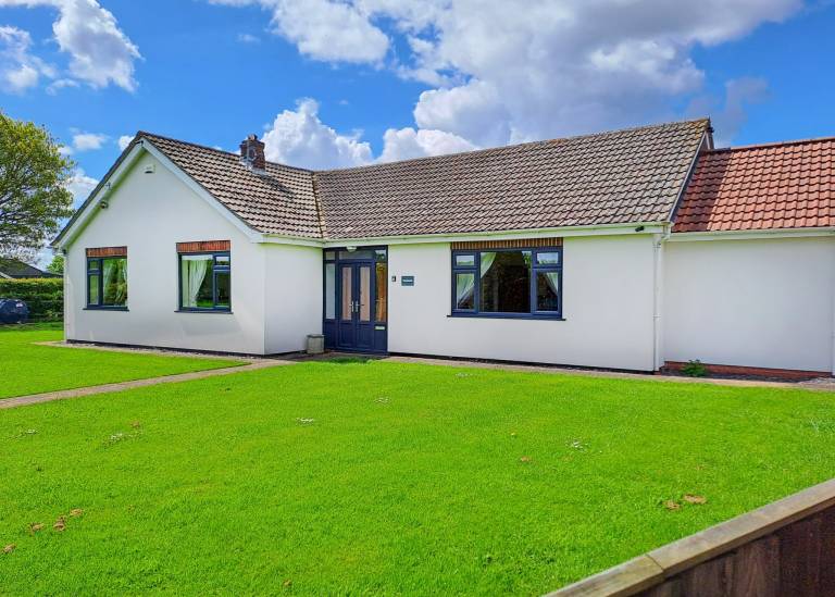 Cottage Mumby