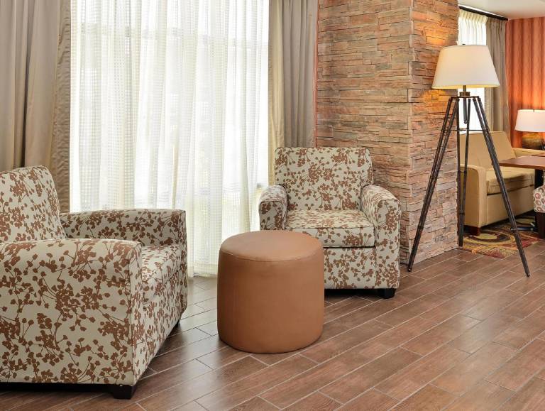 Hampton Inn Ottumwa — photo 2