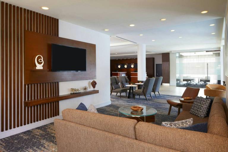 Courtyard by Marriott Los Angeles LAX/Century Boulevard — photo 2