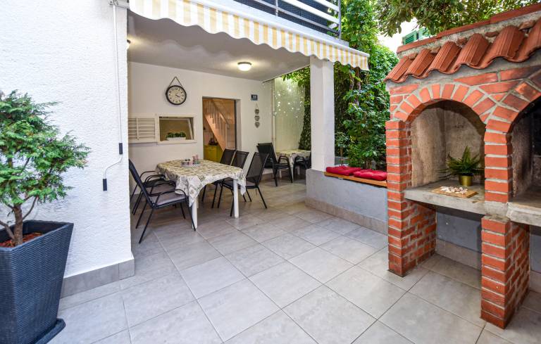 House  Novalja