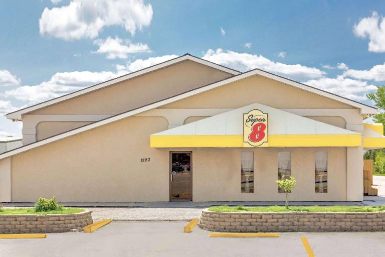Super 8 By Wyndham Norfolk in Norfolk, NE