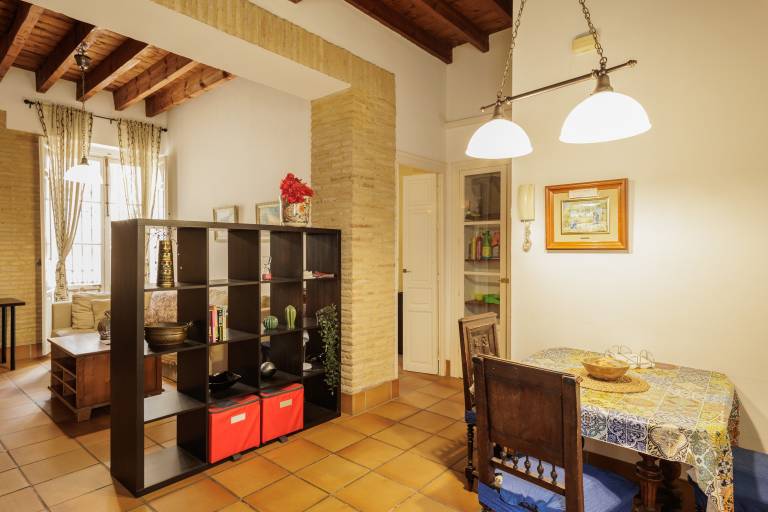 Vacation home with patio & fast internet | Close to Seville Cathedral | City view — photo 3