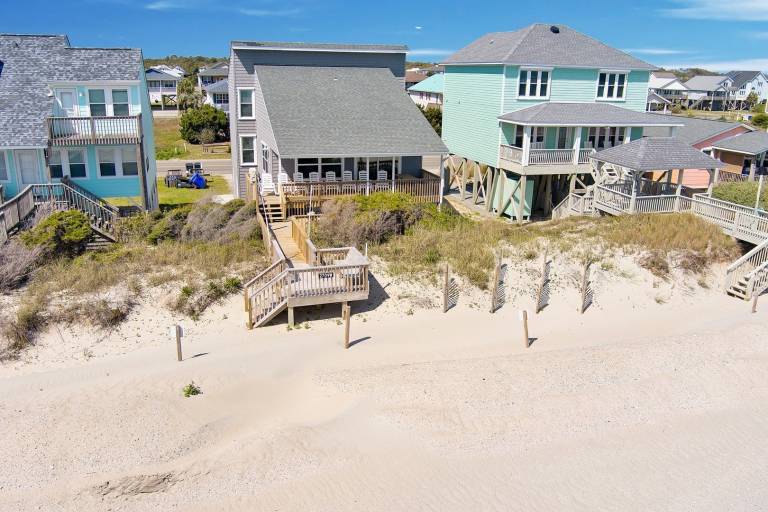 House  Oak Island