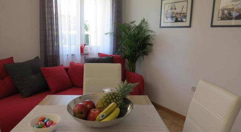 Holiday apartment with 2 rooms for 4 persons — photo 2