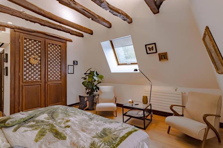 Scarabée Guest Room – Elegance and Serenity with Shared Pool and Air Conditioning — photo 4