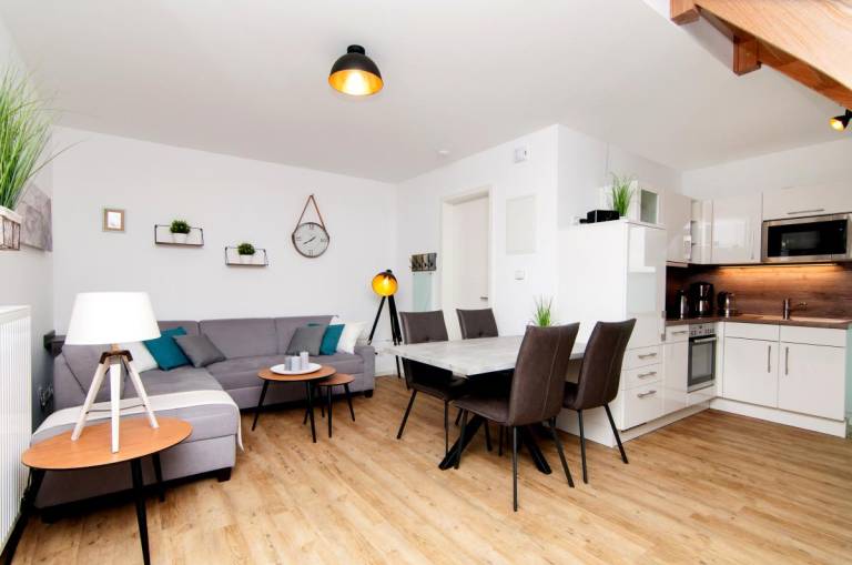 Fully equipped rental apartment with terrace & barbecue | Beach nearby | Pets allowed — photo 3