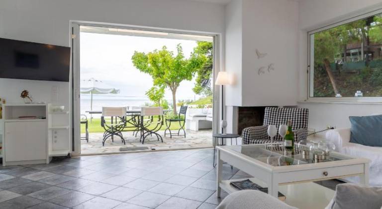 Fully equipped villa with garden & terrace | Pet-friendly in Kas