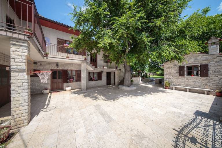 Ferienwohnung  Kurili